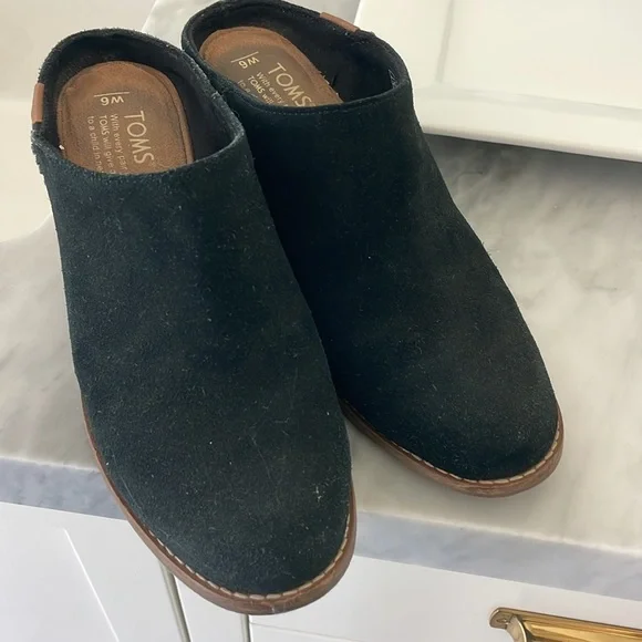Toms black suede mules size 6 - Picture 5 of 5